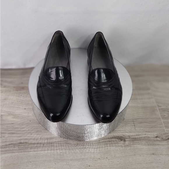 Fkorshiem Black Leather Loafers size 8.5 pre owned good condition main image 13